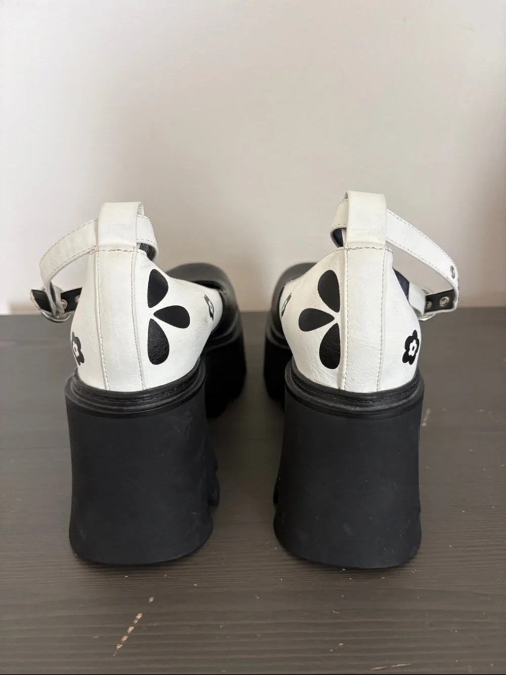 Lamoda Platform Mary Jane Y2K Heels Black White Floral Chunky Lug Sole Size 8